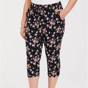 Crop Classic Fit Jogger Stretch Challis Mid-Rise Pant